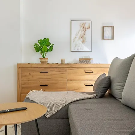 Апартаменты Cozy Penthouse With Large Курессааре