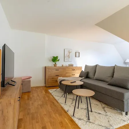 Cozy Penthouse With Large Апартаменты